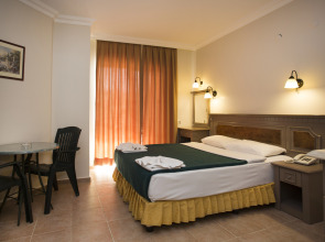 Club Amaris Apartment