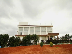 New Milestone Hotel