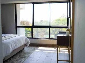 Stylish & Elegant With Epic Views Near Menlyn