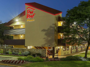 Red Roof  PLUS+ Washington DC - Oxon Hill