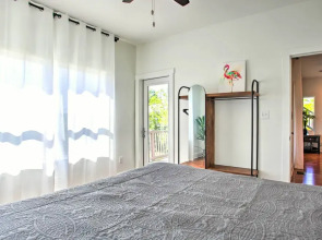 Waveland Abode w/ Patio, Walk to Beach!