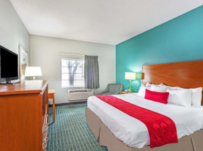 Comfort Inn & Suites Louisville Airport Fair&Expo