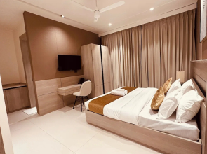 The Lodgers Luxury Hotel Near GolfCourse