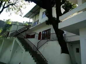 Hotel Usha Palace