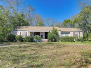 Spacious Retreat, 2 Miles to Tuskegee University