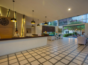 Bali Breezz Hotel