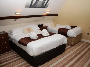 High Tor Hotel