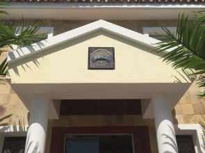 Dream Glory Hotel
