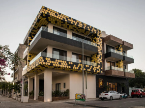 Honey B Suites