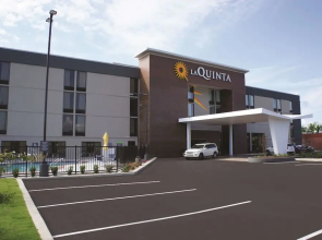 La Quinta Inn And Suites By Wyndham Columbus Ms
