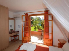 Charlies Venus Apartments