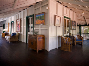 Pinctada McAlpine House