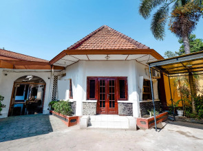 Super OYO Capital O 1644 Hotel Griya Kencana