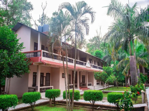 Chitwan Riverside Resort by OYO Rooms