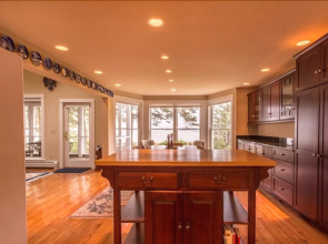 Little Cove on Plumb Point - Three Bedroom Cottage