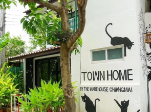 Town Home by The Warehouse Chiang Mai