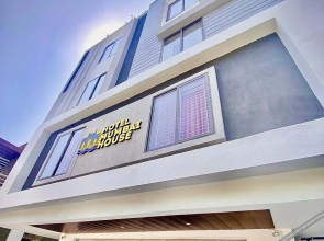 Hotel Mumbai House LIG Indore