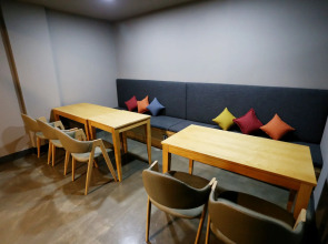 WITH U Hotel & Guesthouse