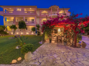 Filoxenia Studios  Apartments