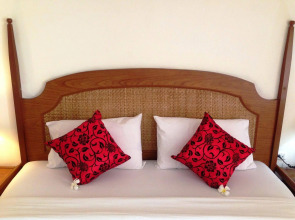 Phuphaya Resort Pattaya