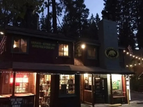 Golden Bear Cottages