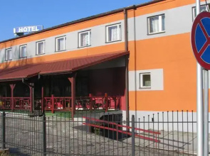 Pass Hotel