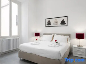 Borghese Palace Luxury Apartment