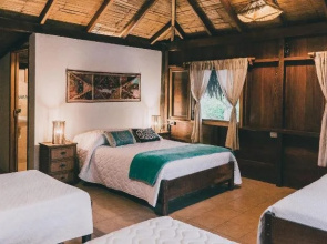 Cuna Luna Hosteria
