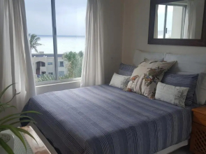 Laguna La Crete Beach Apartment 206