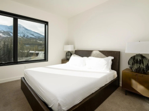 204 Lakelodge 2 Bedroom Condo by Moonlight Basin Lodging