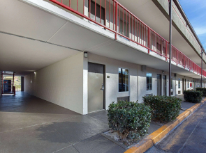Super 8 by Wyndham Kingsport