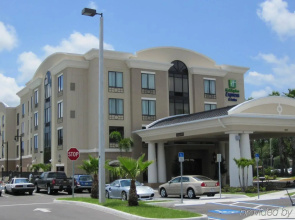 Holiday Inn Express & Suites Tampa USF Busch Gardens by IHG