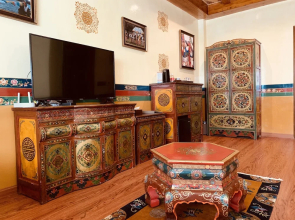 Lubhum Tsang Boutique Hotel