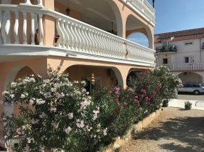 Spacious Apartment in Vodice With Garden