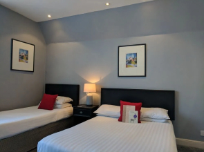 The Royal Kings Arms Hotel