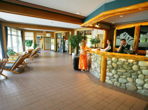 Hotel Canoe and Suites