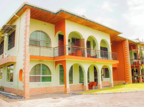Amariah Apartments Bahari Beach