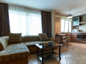 Home-Hotel Lesi Ukrainki 3