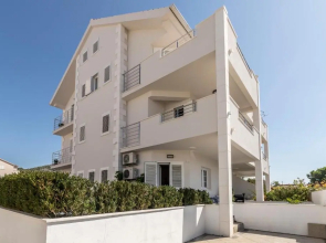 Hvar de luxe apartments 1