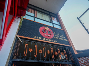 RedDoorz Syariah Near Exit Toll Ngemplak Solo