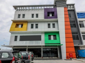 Nida Rooms Tampan Universitas Riau HR Subrantas at Mona Plaza Hotel