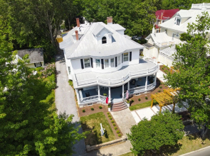 The Edenton Collection-Captain's Quarters Inn