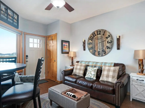 Emerald Mountain 28C 1 Bedroom 1 Bathroom Condo