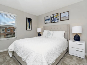 Stunning 4 Bd w/ GameRoom Close to Disney 5110