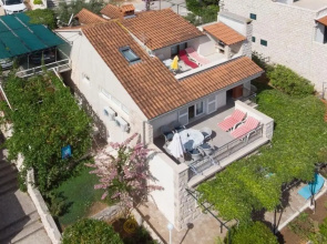 Damir - 80 m From Beach - A1