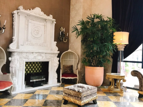 No. 6 Baowanglai Hotel