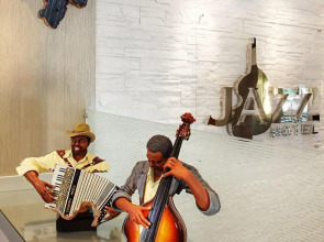Jazz Hotel