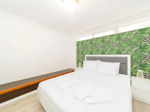 Pleasant House With Private Garden in Kaleici