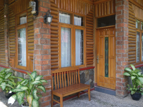 Kampung Pa'go Resort Hotel By Zuzu