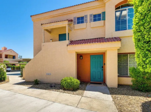 Walk to Rotary Park: Lake Havasu City Condo
